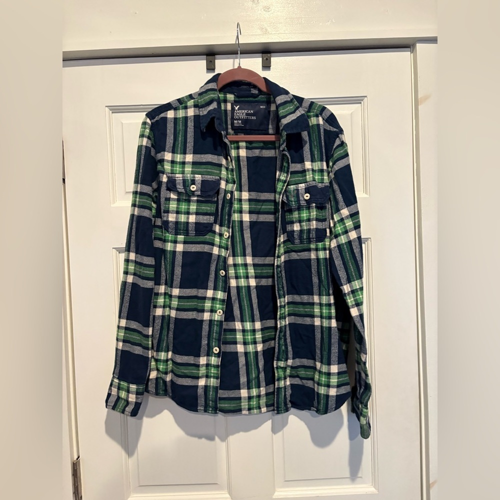 American Eagle Outfitters Green and Blue Plaid Casual Button Down Shirt